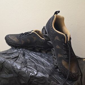 Stylish Black and Tan Men's Shoes